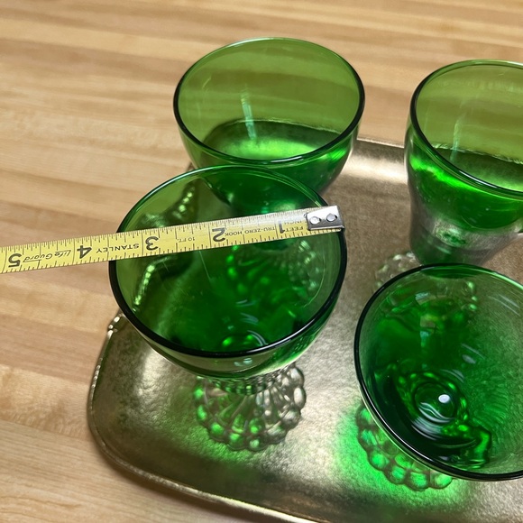 #1363****Set of Vintage Green Emerald Glass Goblets and Bowl - Picture 5 of 8